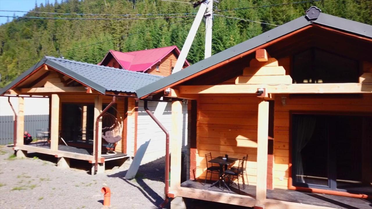 Hotel Berloga-Sinevir Synevyrsʼka Polyana Exteriér fotografie