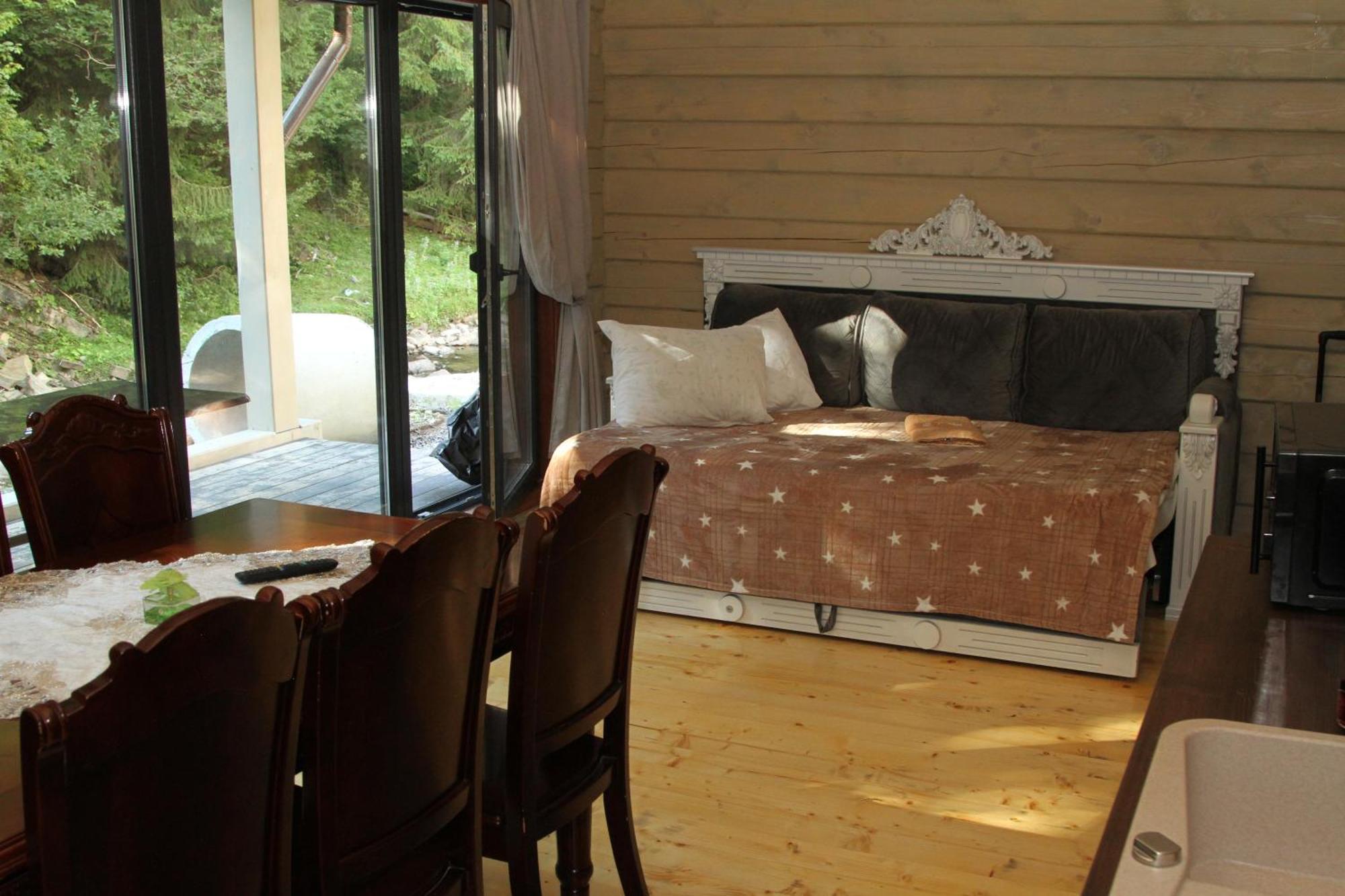 Hotel Berloga-Sinevir Synevyrsʼka Polyana Exteriér fotografie