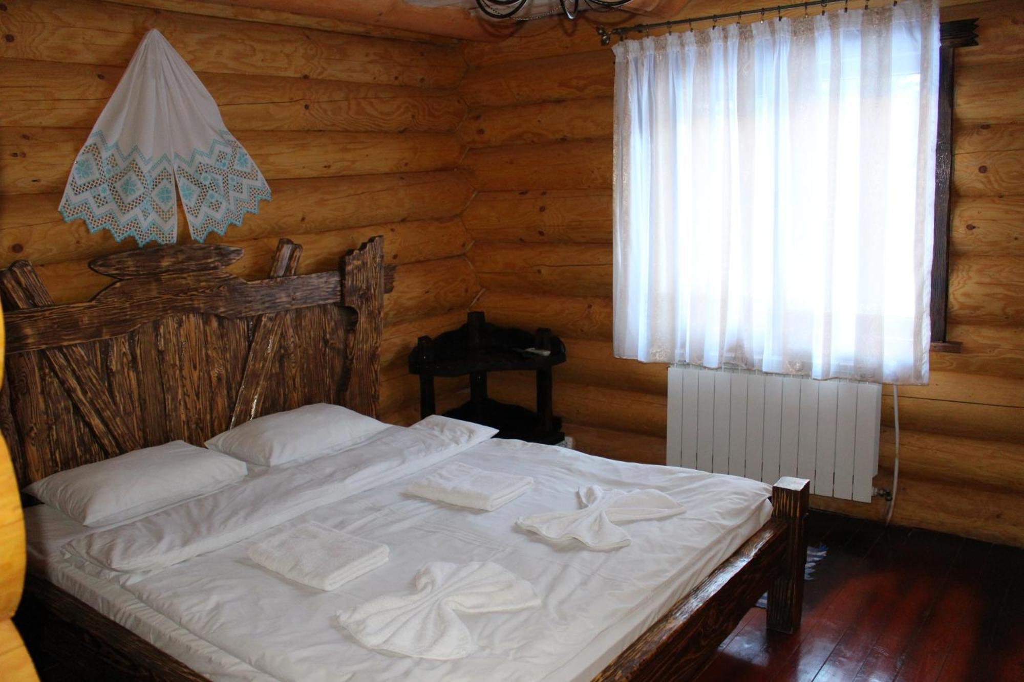 Hotel Berloga-Sinevir Synevyrsʼka Polyana Exteriér fotografie