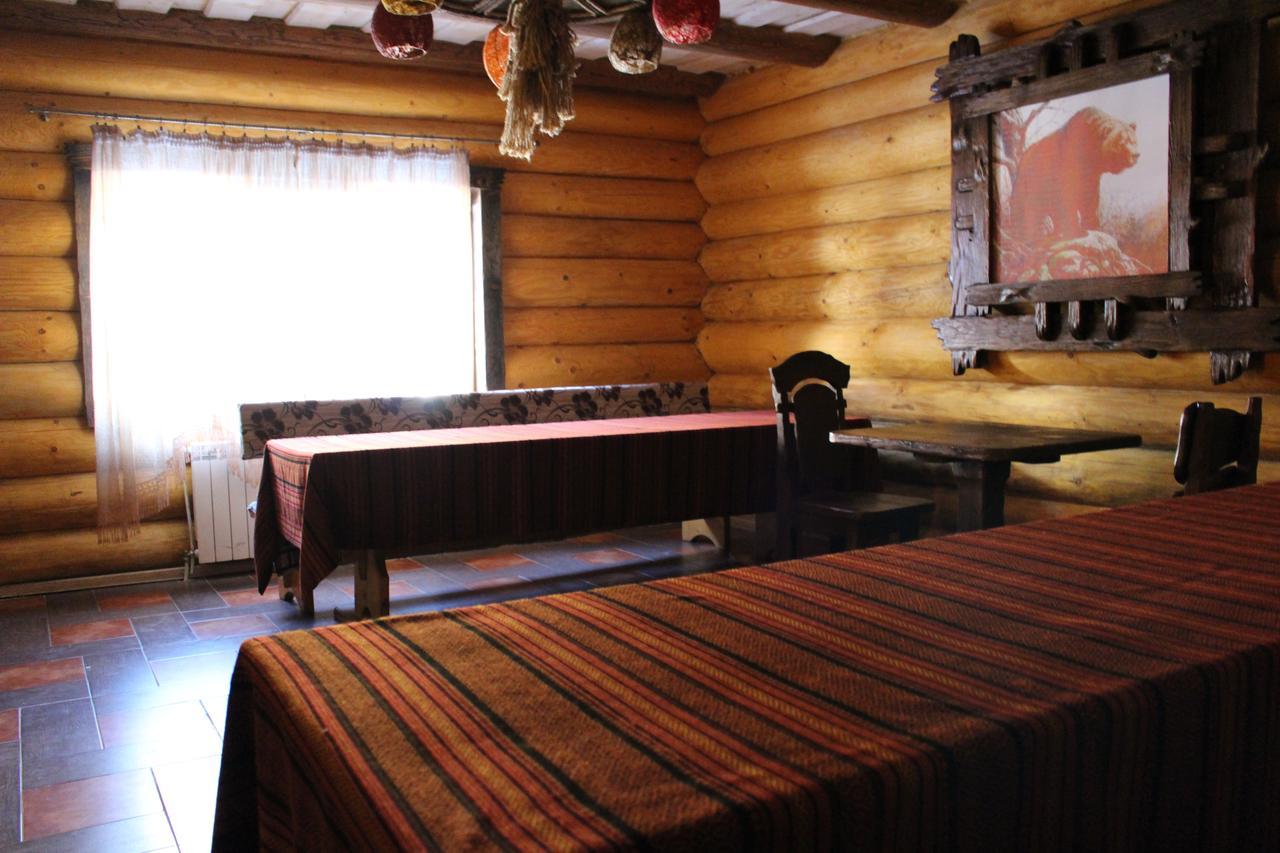 Hotel Berloga-Sinevir Synevyrsʼka Polyana Exteriér fotografie